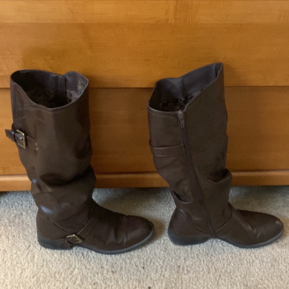 Brown Riding Boots - Picture 2 of 6